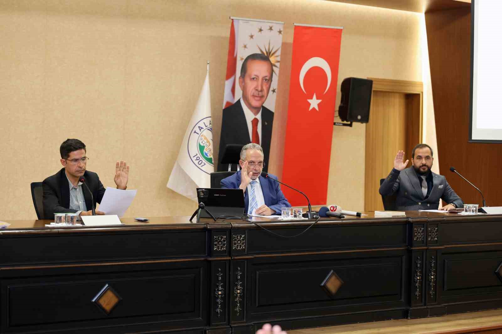 Talas Meclisi&rsquo;nden spor adamlarına vefa
