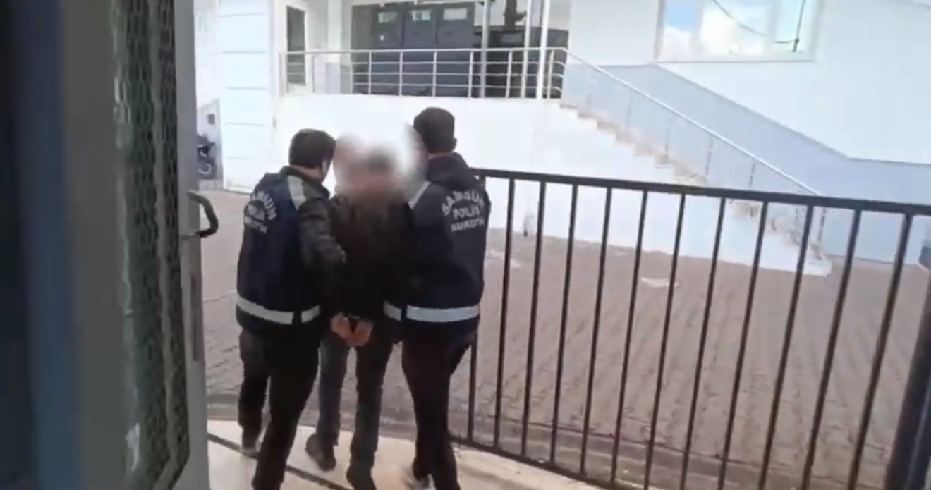 Samsun&rsquo;da 35 yıl kesinleşmiş hapis cezası bulunan firari yakalandı
