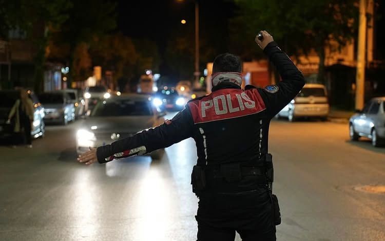 Abartı egzoz ve modifiyeli ara&ccedil;lara denetim
