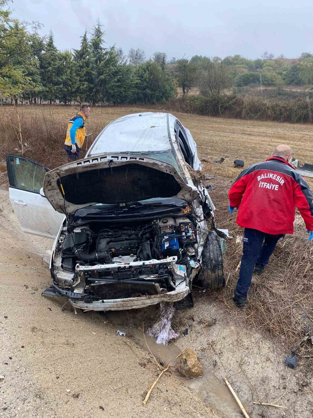 Balıkesir’de trafik kazası: 2 yaralı