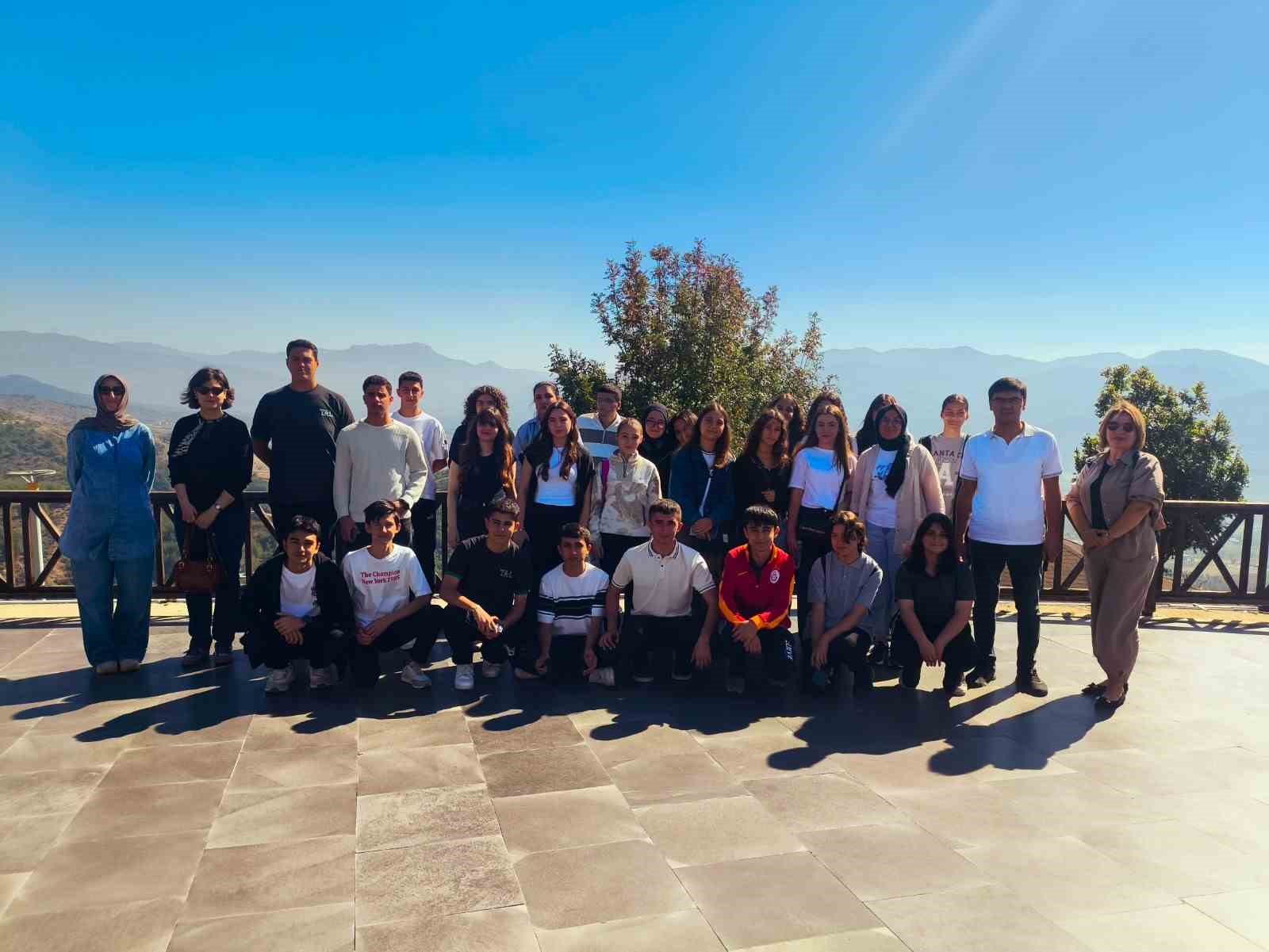 Öğrenciler şehrin tarihi ve doğal güzelliklerini keşfetti