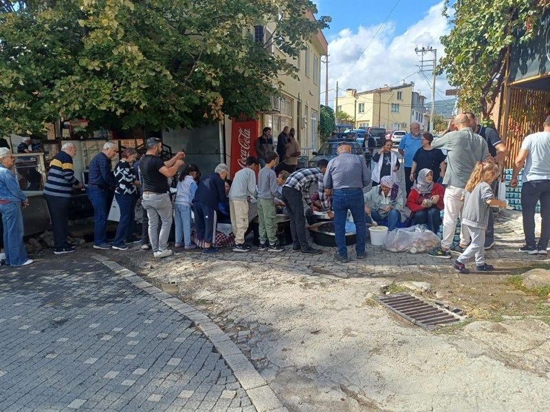 Köy hayırlarında vatandaşlarla birlik ve beraberlik vurgusu yapıldı