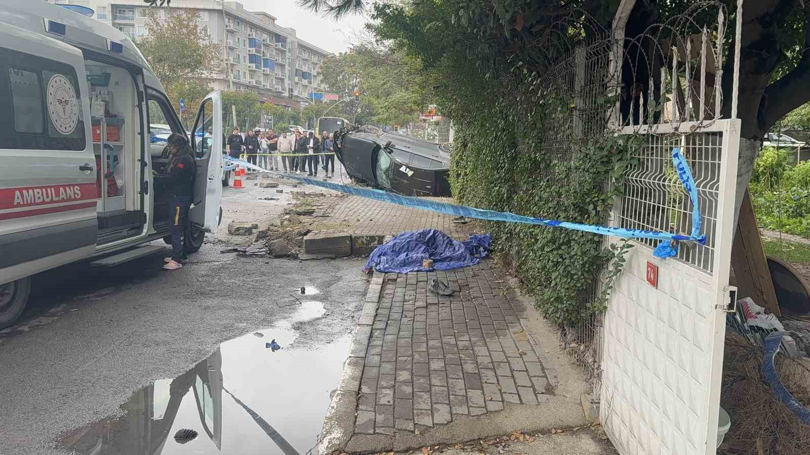 Beylikd&uuml;z&uuml;&rsquo;nde kaladırımda y&uuml;r&uuml;yen &ccedil;ocuğa ara&ccedil; &ccedil;arptı: 1 &ouml;l&uuml;
