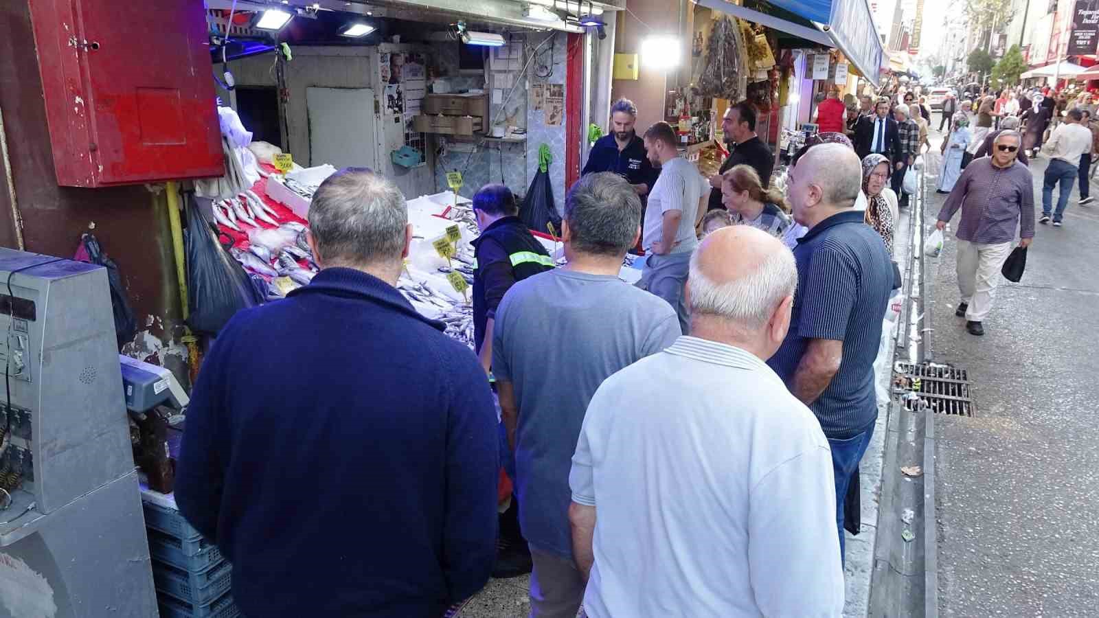 Hamside fiyat yarıya düştü, tezgahlarda yoğun ilgi
