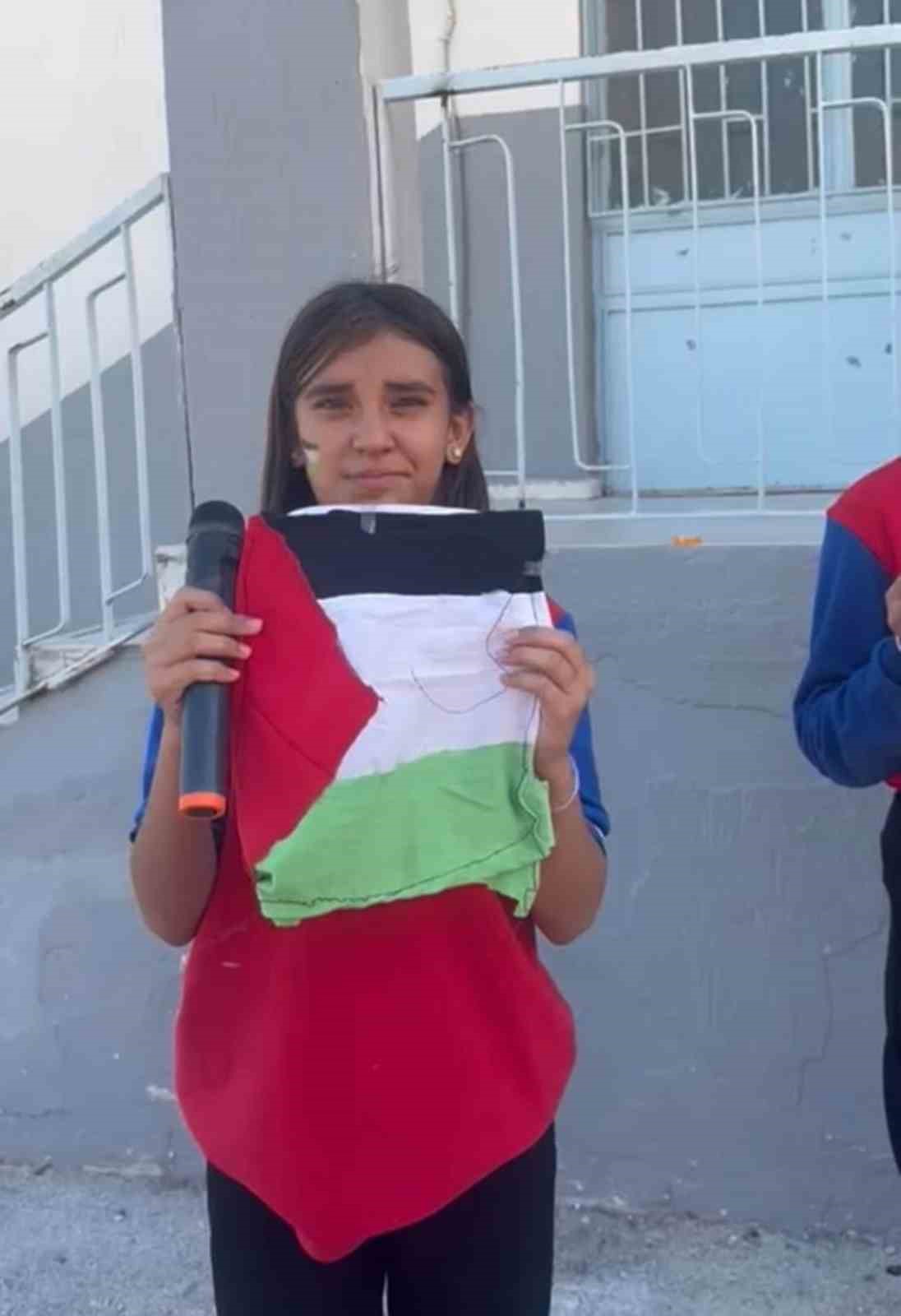 Mut’lu öğrencilerden Filistin’e destek