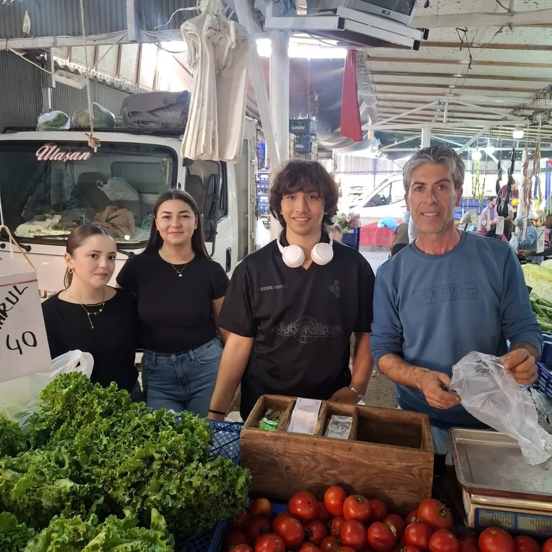 Üniversite öğrencilerinin pazar deneyimi