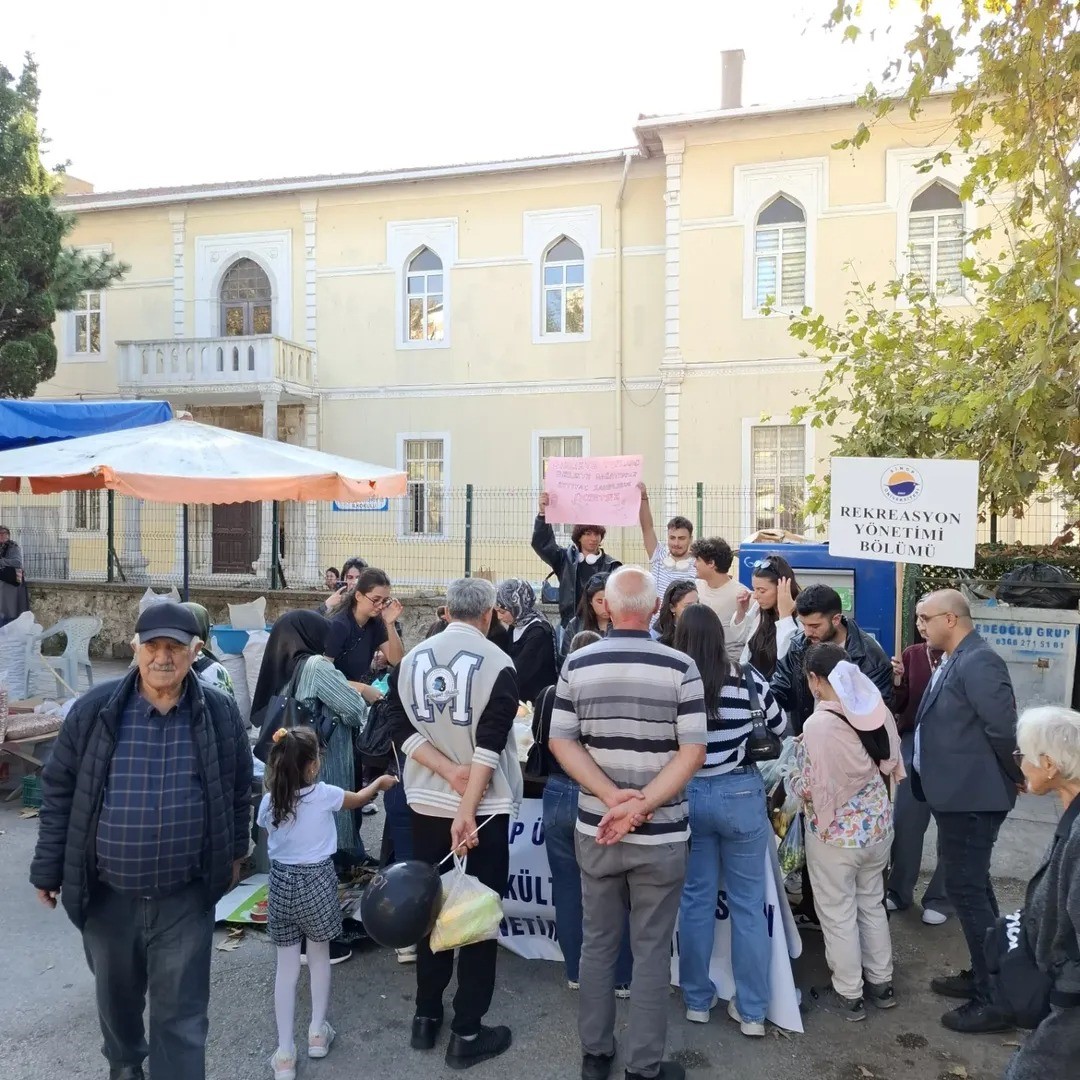 Üniversite öğrencilerinin pazar deneyimi