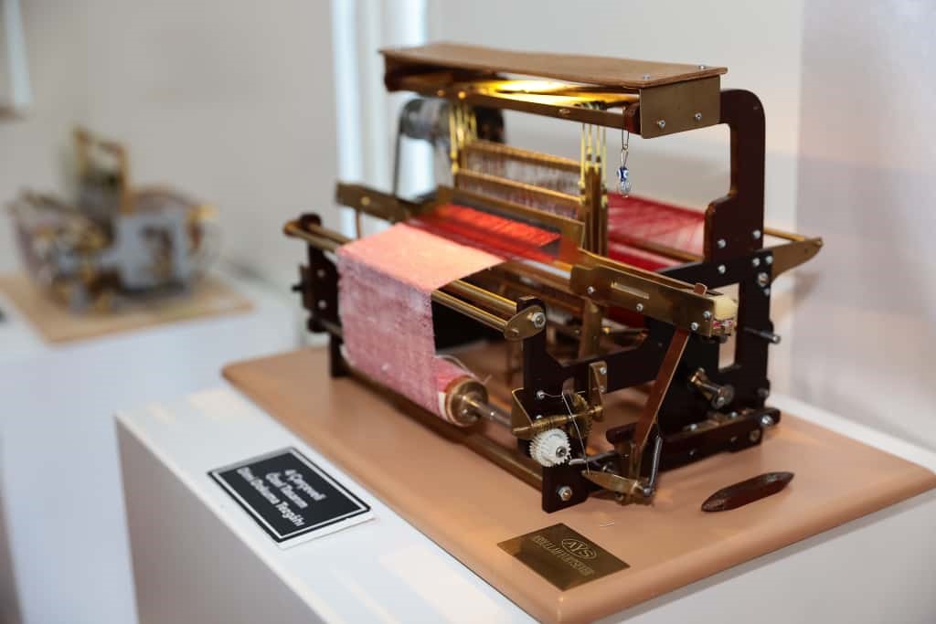 Minyatür dokuma tezgâhları el emeğinin serüvenine yolculuk yaptırdı