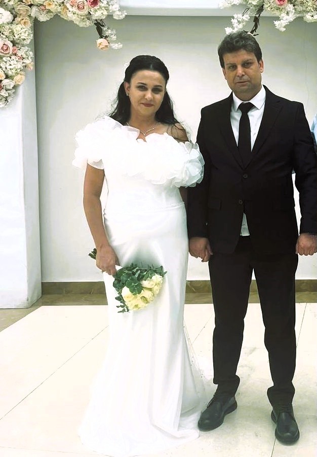 Nikahtan 1 ay sonra &ouml;l&uuml; bulunan &ccedil;iftten geriye mutluluk fotoğrafı kaldı
