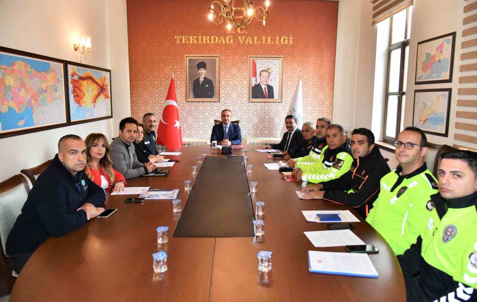 Tekirdağ’da Trafik Güvenliği Toplantısı: "Trafik işaretleri sadeleştirme komisyonu" kuruldu