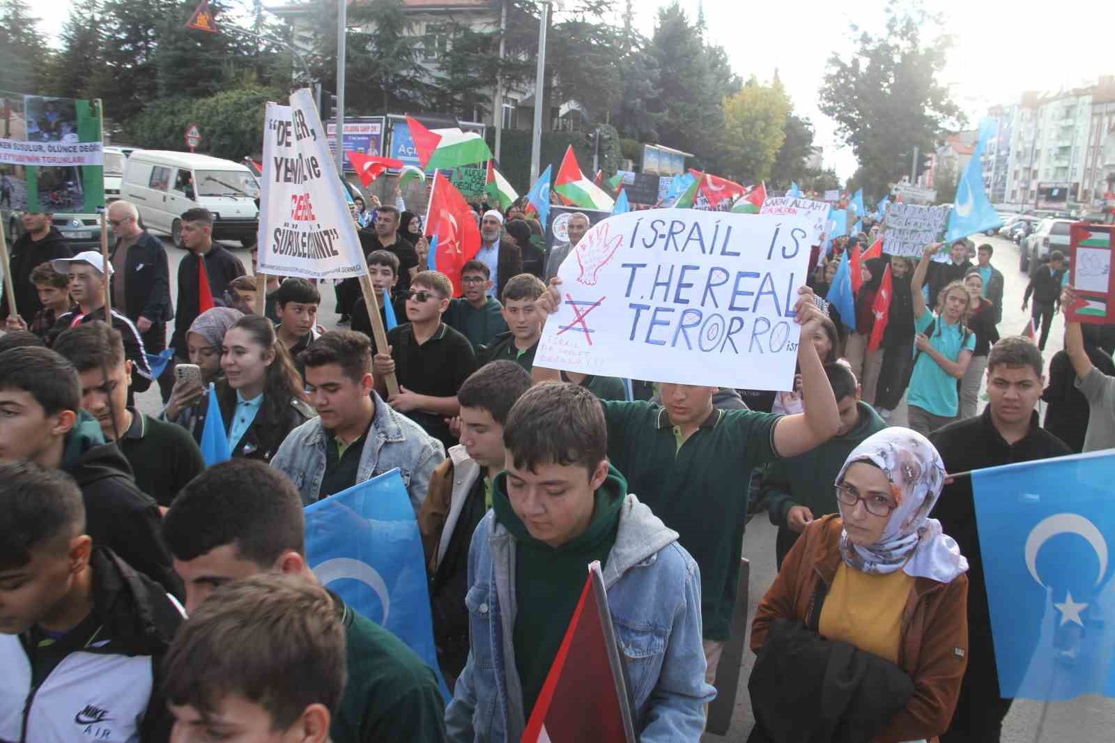 Beyşehir&rsquo;de &ouml;ğrenciler "Soykırıma dur" dedi
