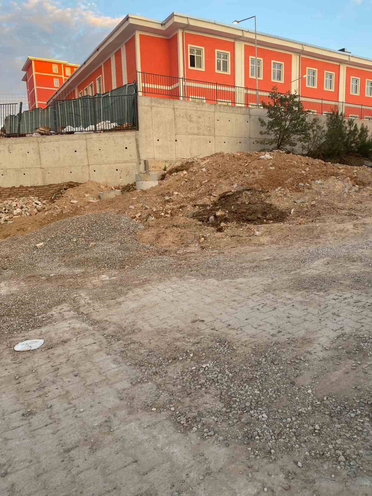 Yapımı yılan hikayesine dönen yurtta öğrenciler perişan