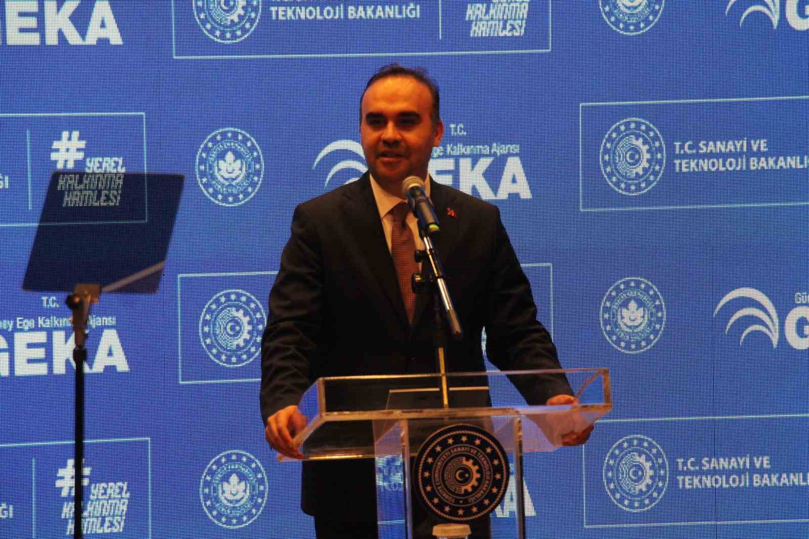 Sanayi ve Teknoloji Bakanı Kacır: "Aydın&rsquo;ı Ege&rsquo;nin parlayan yıldızı haline getirmeye devam edeceğiz"
