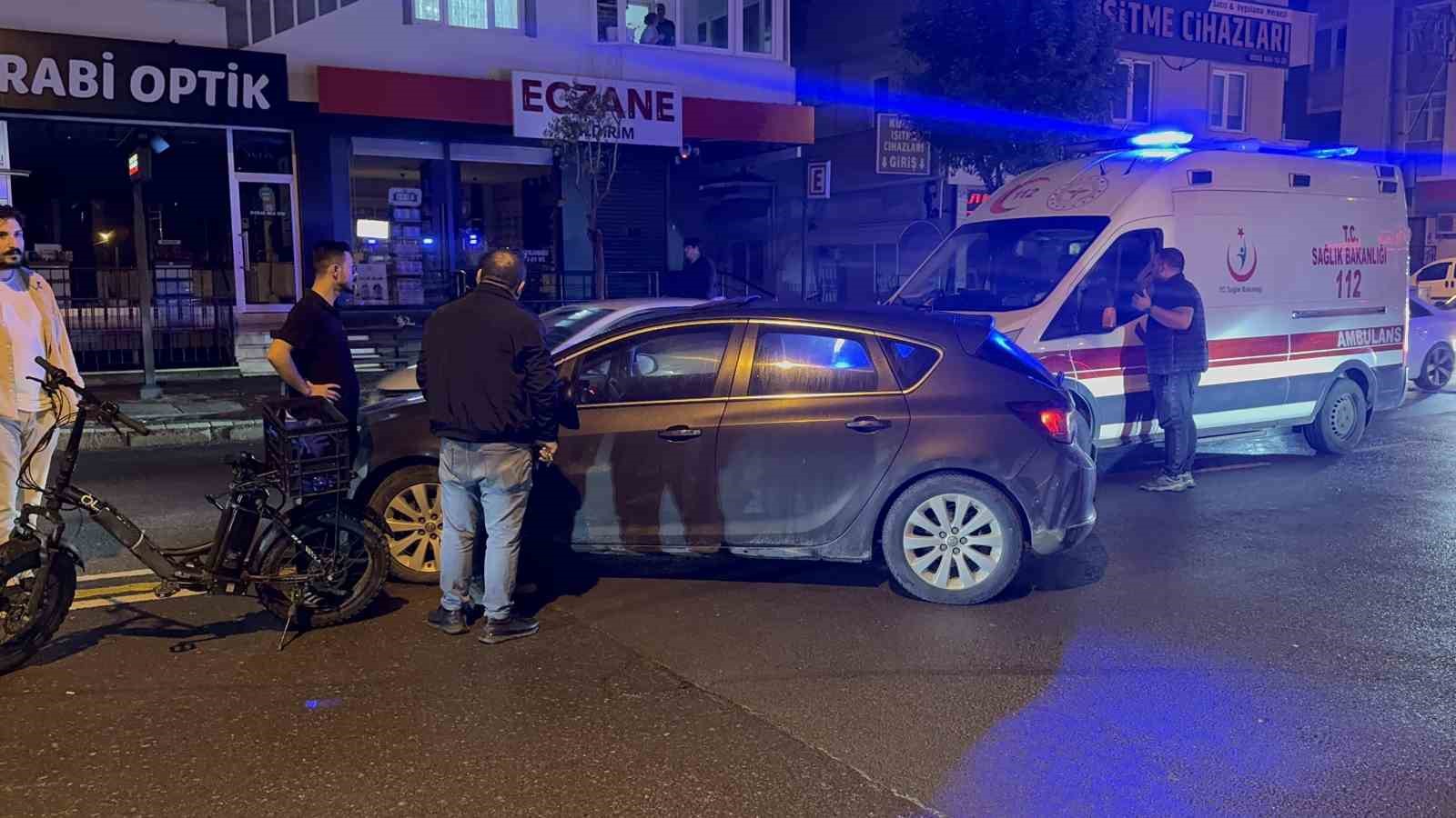 Darıca&rsquo;da otomobil ile elektrikli bisiklet &ccedil;arpıştı: 1 yaralı

