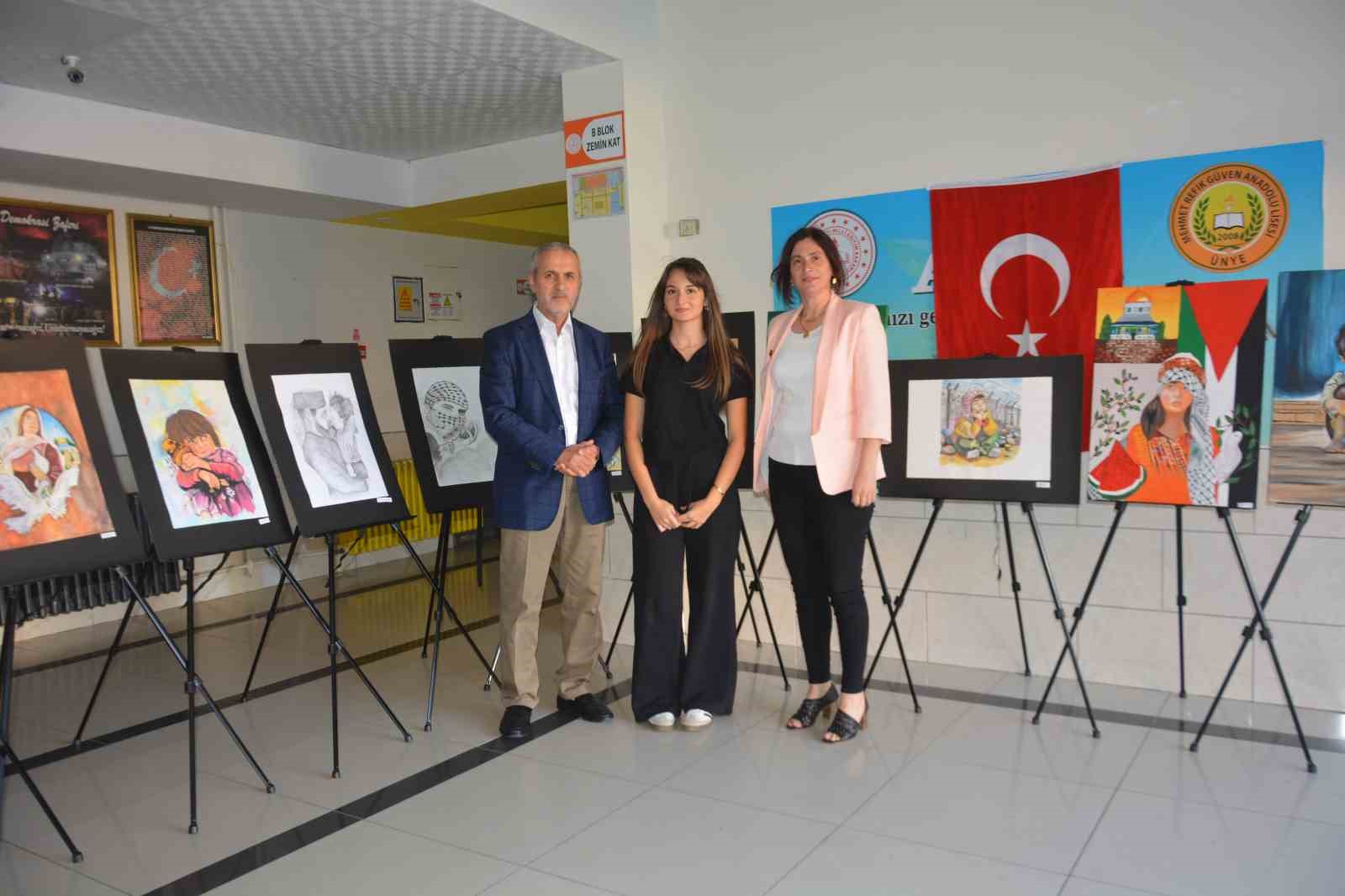 Ordu&rsquo;da &ouml;ğrencilerden Filistin&rsquo;e destek: Bin 56 &ouml;ğrenci "Gazze" yazdı
