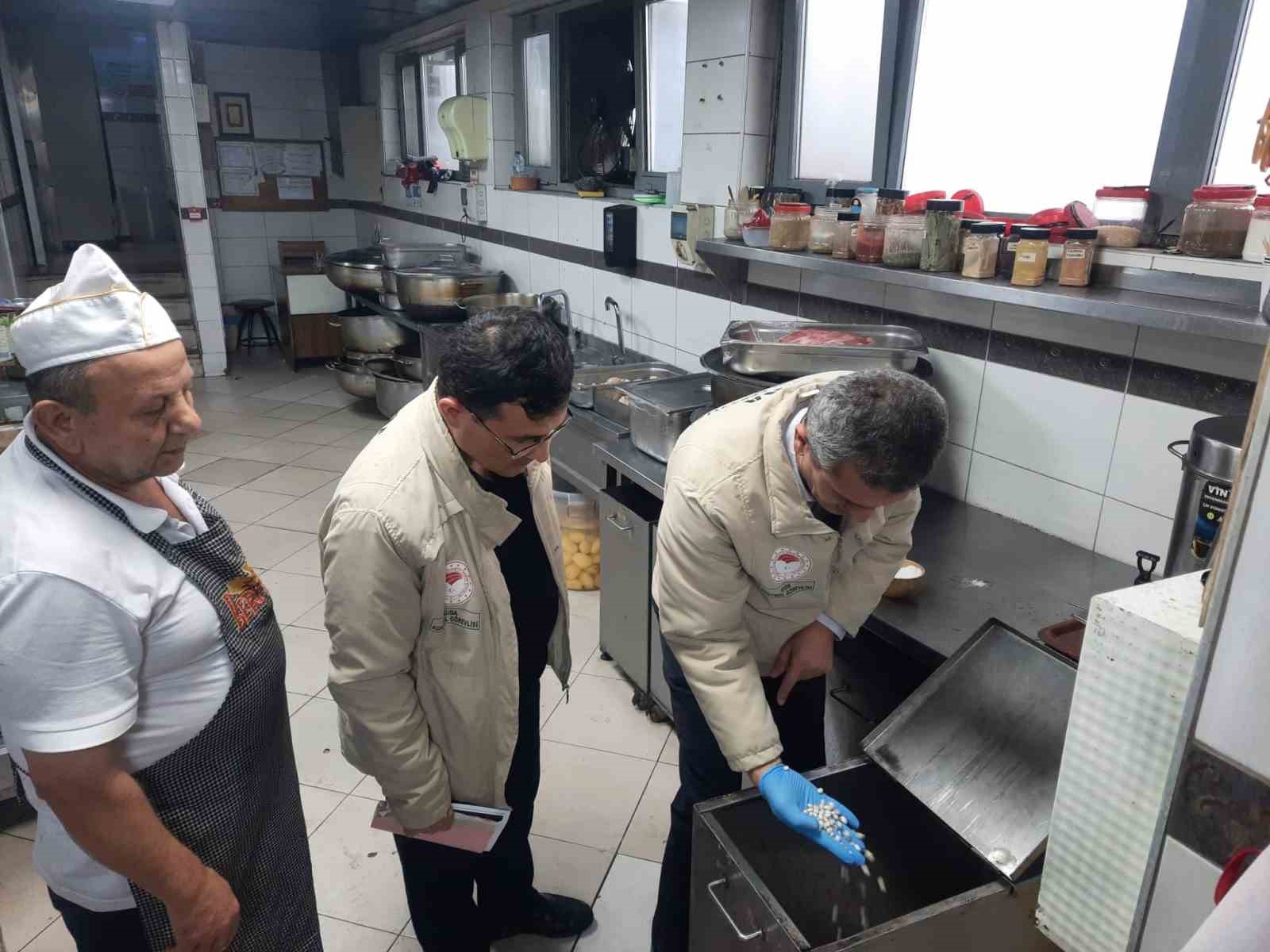 Yol boyu tesislerde gıda işletmelerine denetim

