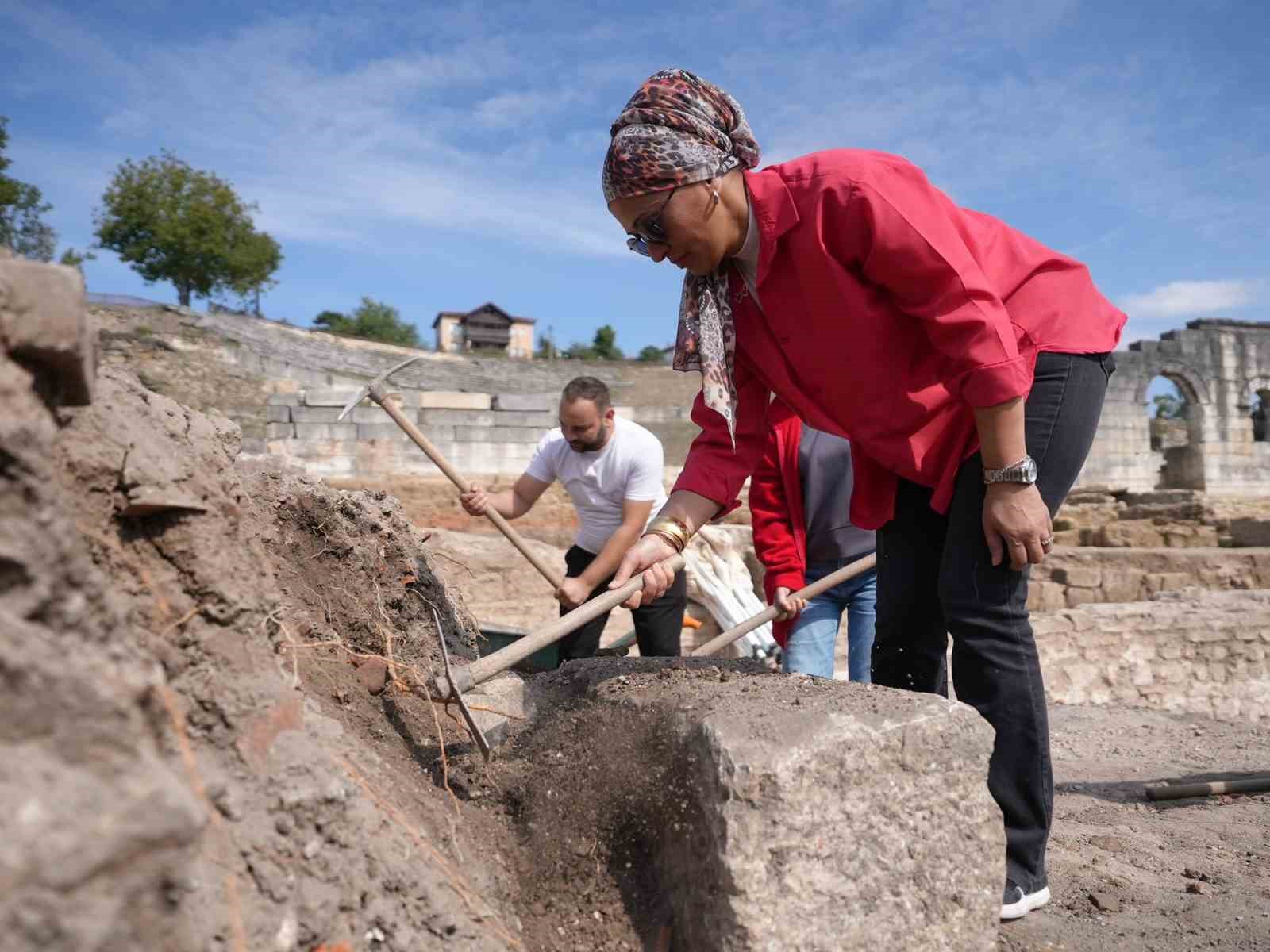 Sosyal Yardım İşleri çalışanları bu sefer tarihe dokundu