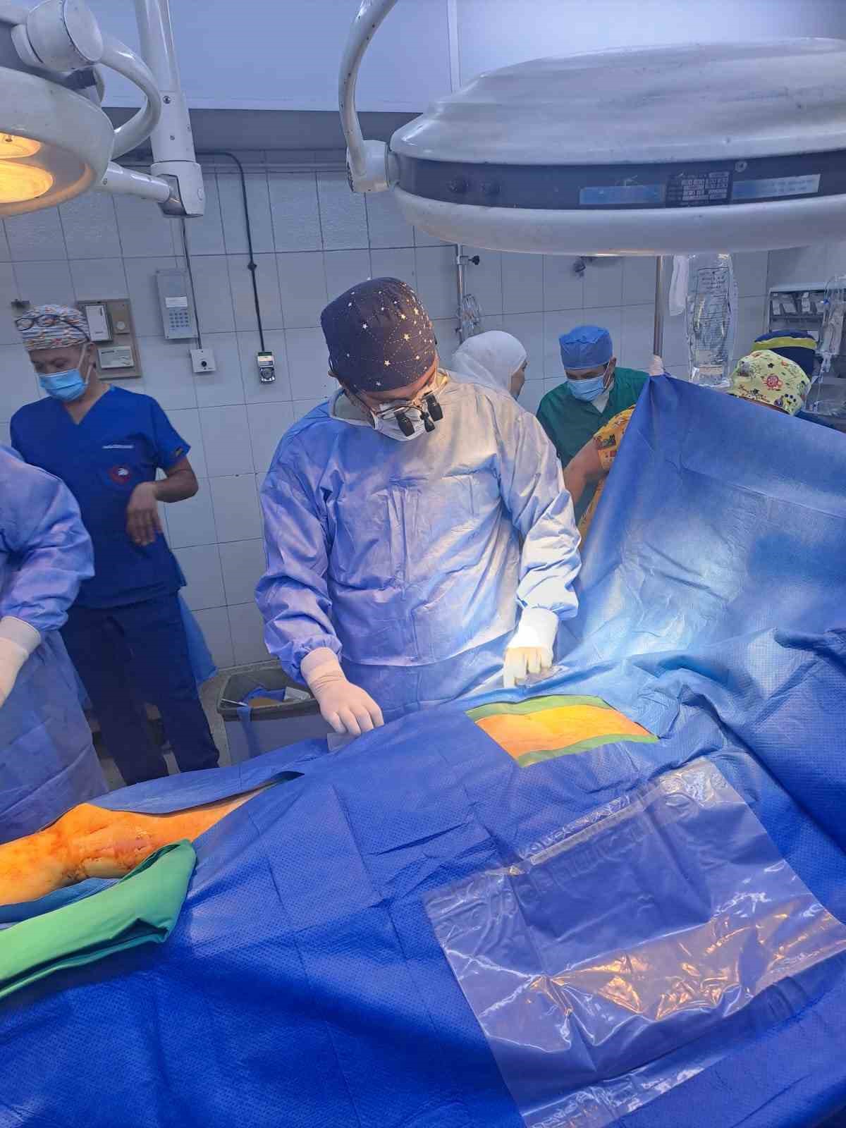 Sınırları aşan şifa: T&uuml;rk hekimlerden Şam&rsquo;da hayat kurtaran operasyon
