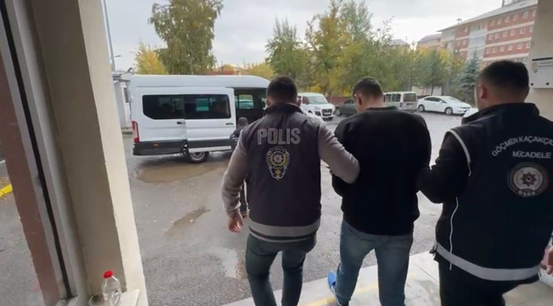 Ağrı’da göçmen kaçakçılığı operasyonunda 3 organizatör tutuklandı