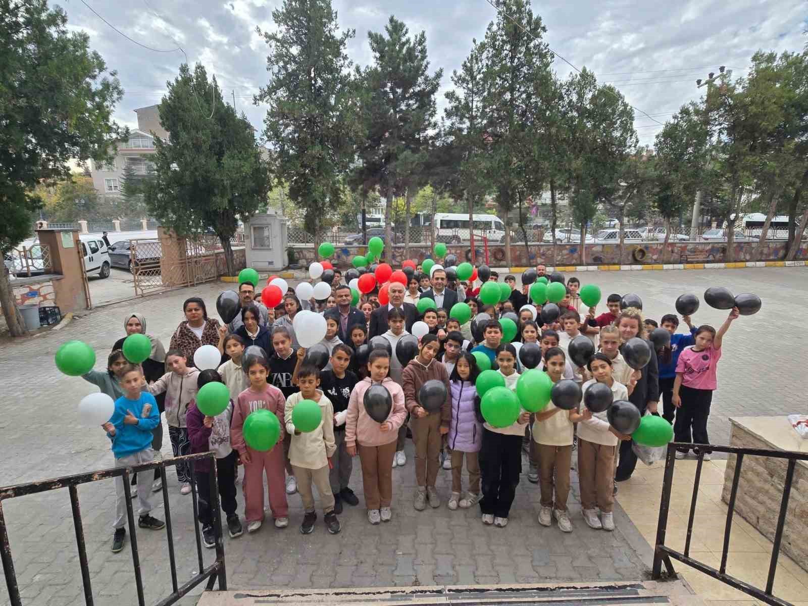 Emirdağ’da öğrenciler Filistin’e destek verdi