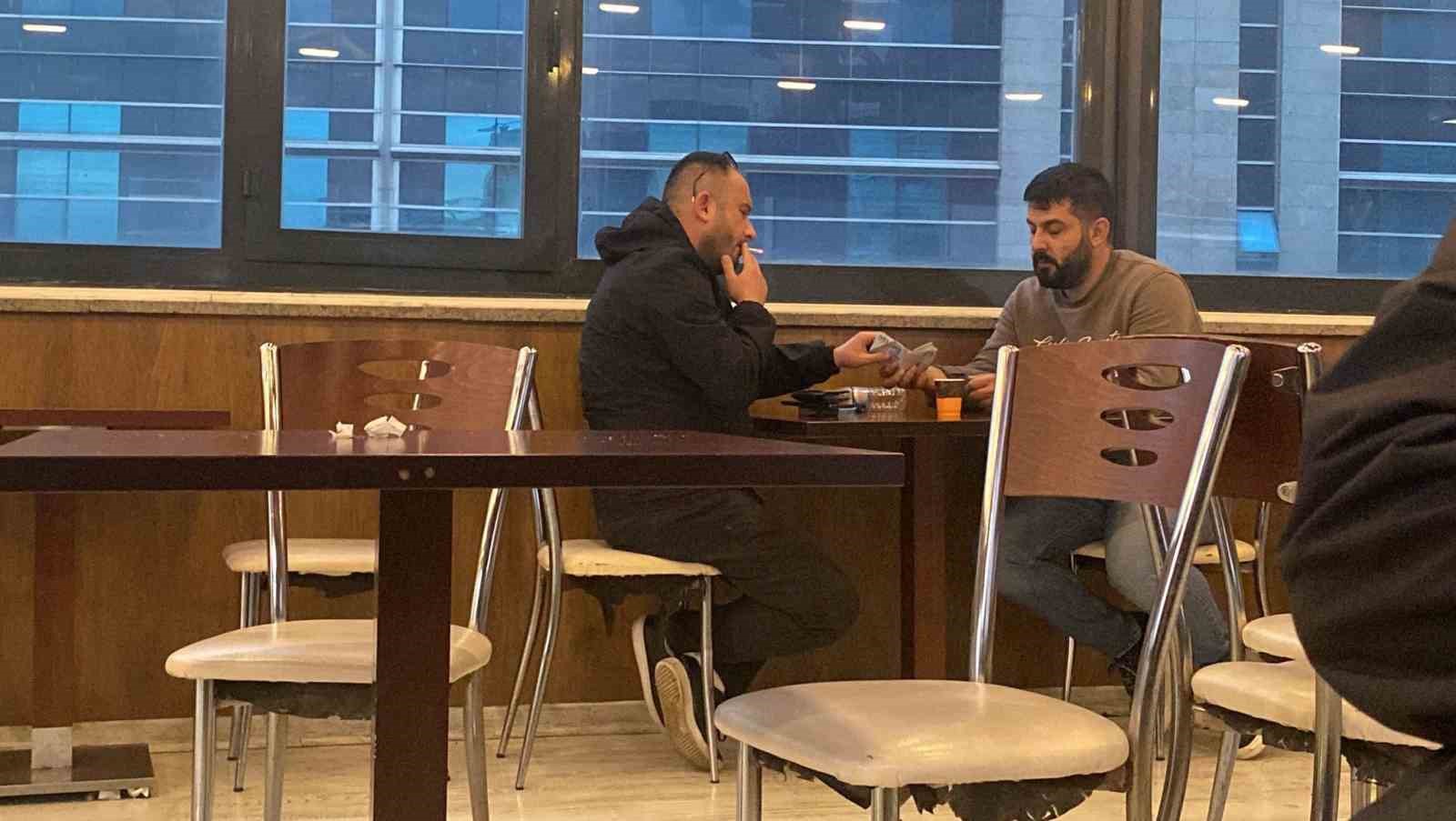 Dolandırıcı avukat suçüstü yakalandı: Cezaevinden çıktı, aynı suçla geri döndü
