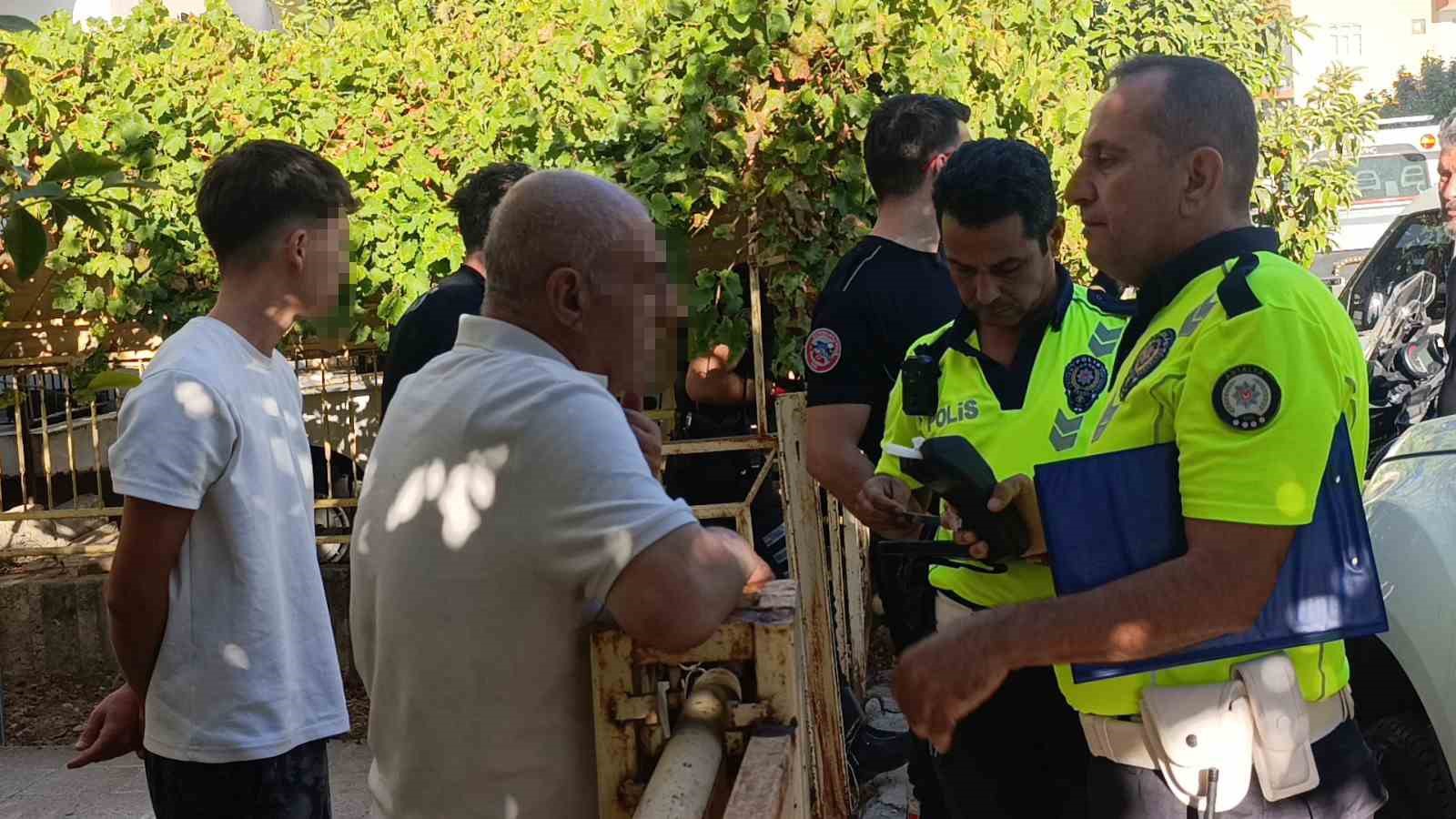 Kaza sonrası olay yerinden ka&ccedil;tı, alkoll&uuml; olduğu ortaya &ccedil;ıktı
