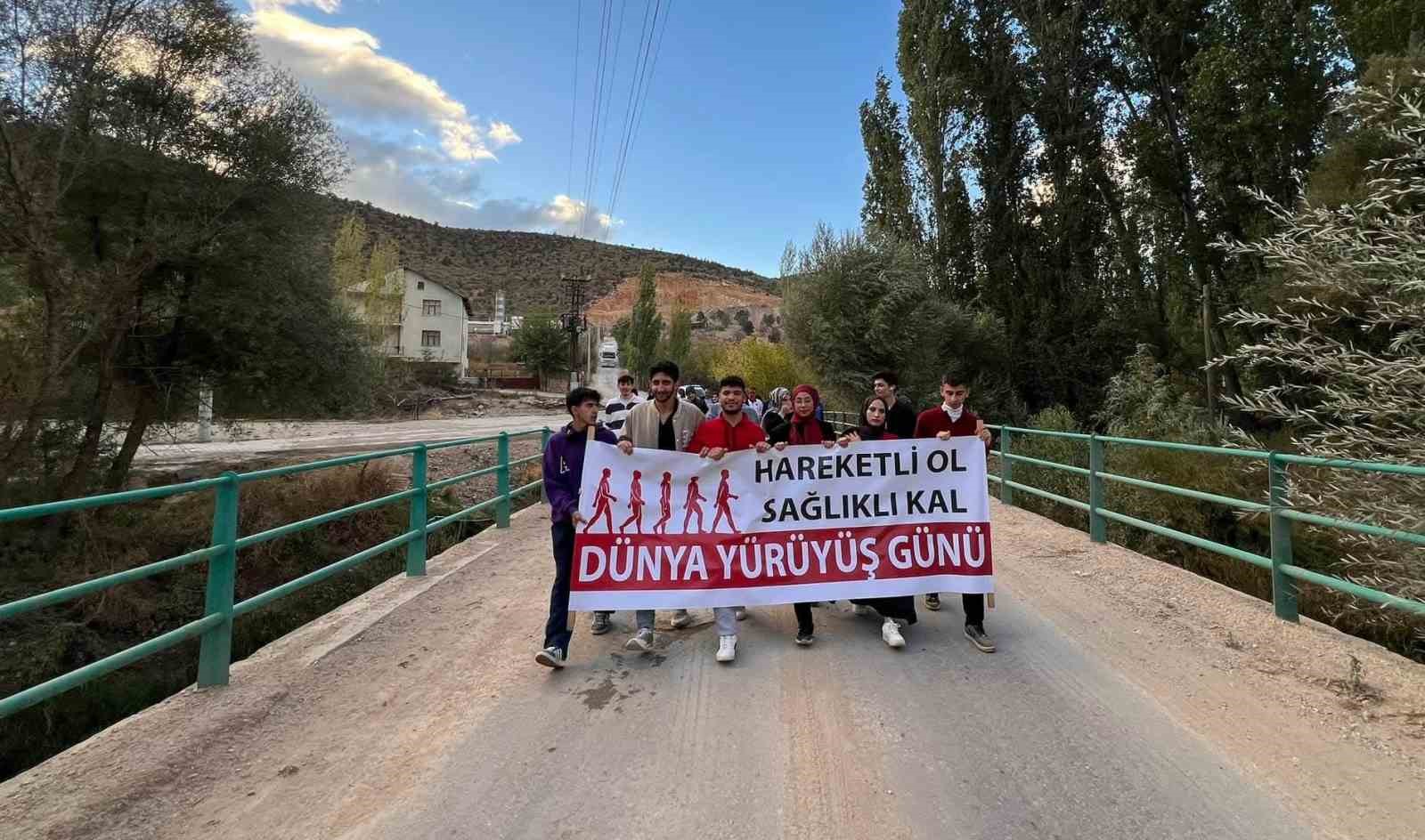 Bozkır&rsquo;da "Sağlık i&ccedil;in y&uuml;r&uuml;" etkinliği
