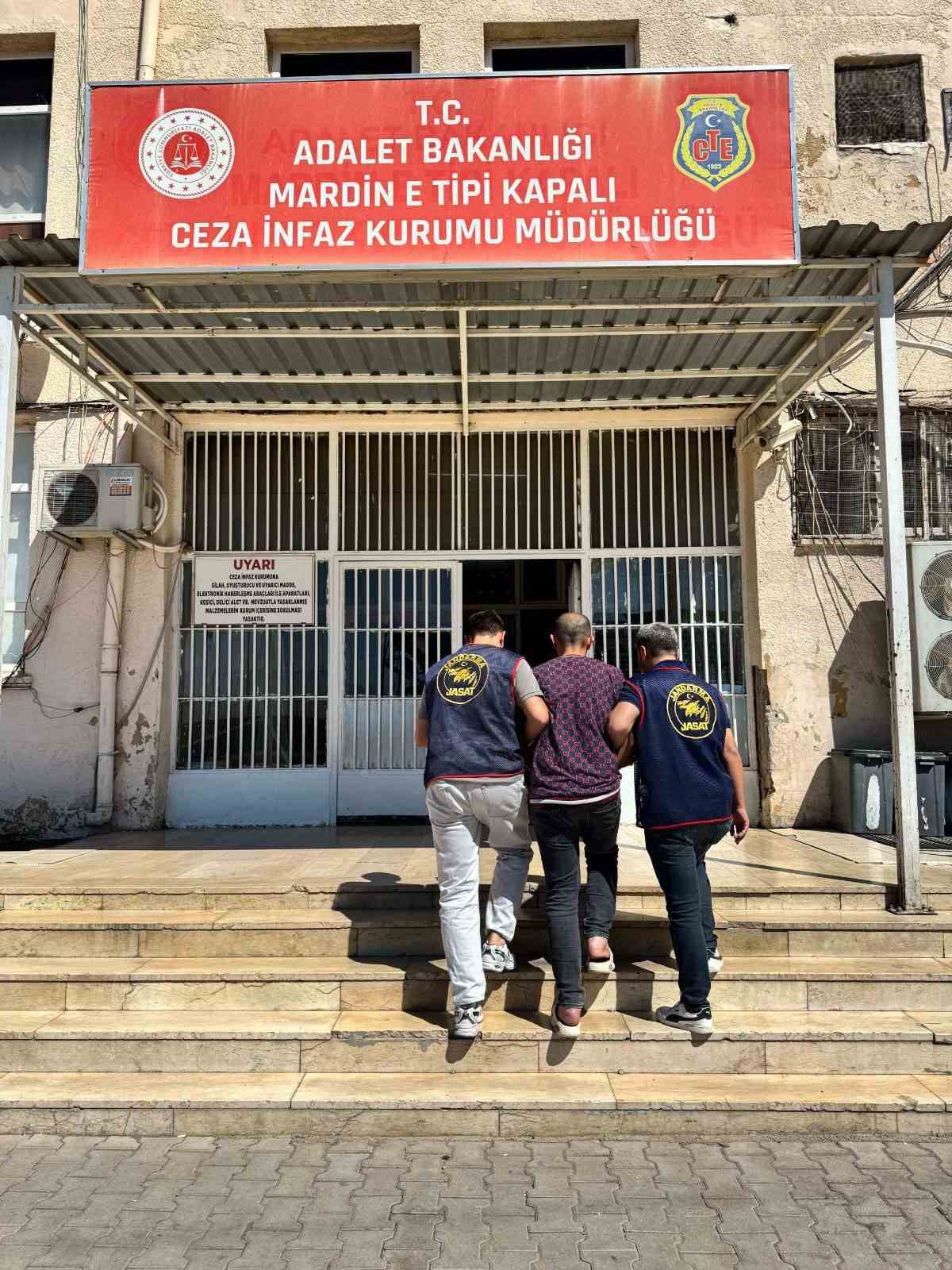 Mardin’de 30 yıl hapis cezasıyla aranan cezaevi firarisi yakalandı