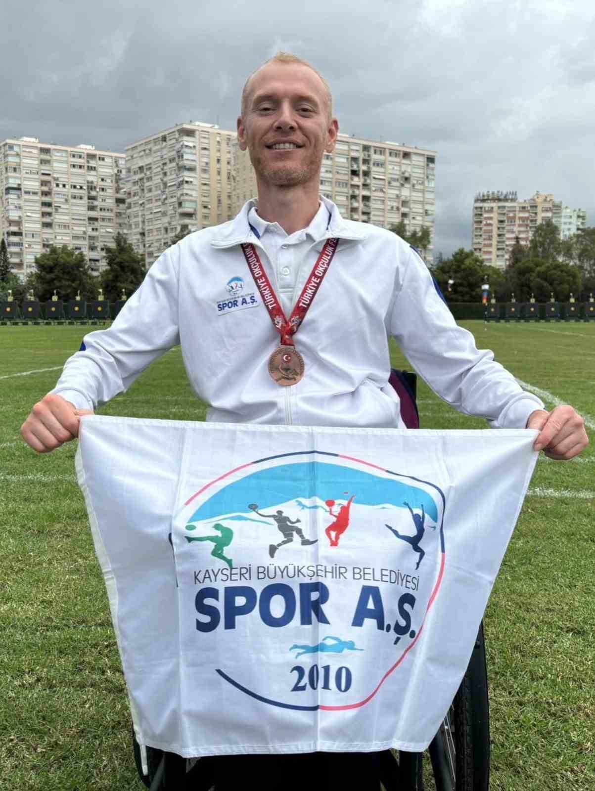 Şehit Kemikkıran’dan bronz madalya