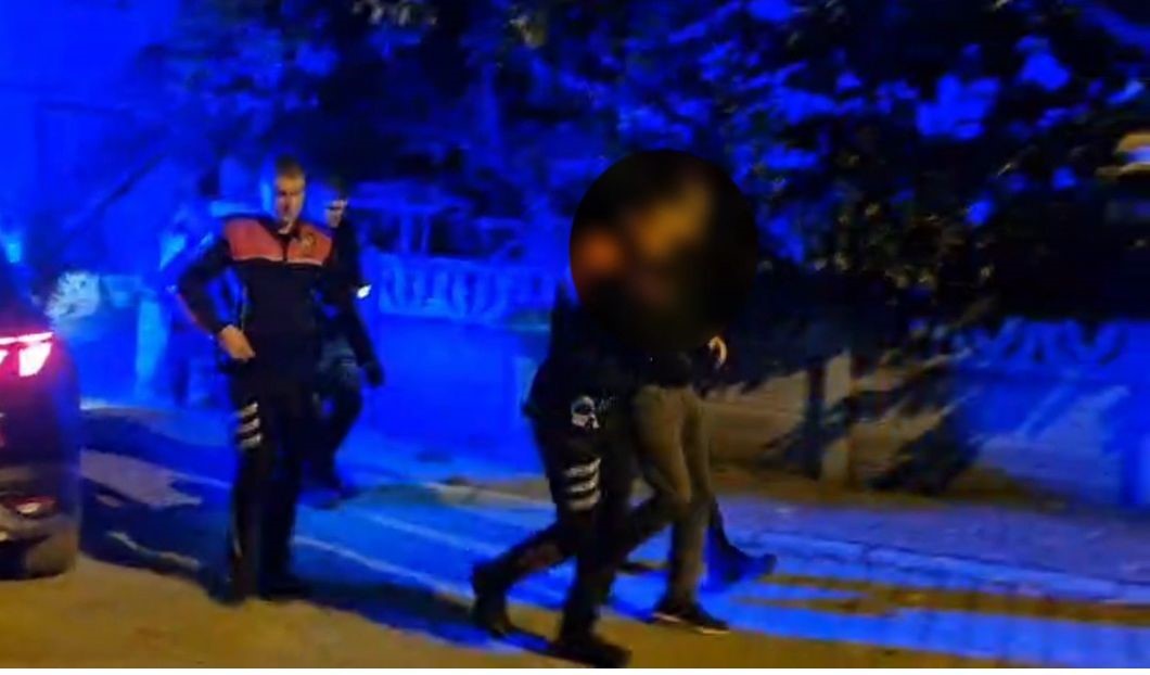 Polisin "dur" ihtarına uymayan alkoll&uuml; s&uuml;r&uuml;c&uuml;ye 18 bin lira ceza
