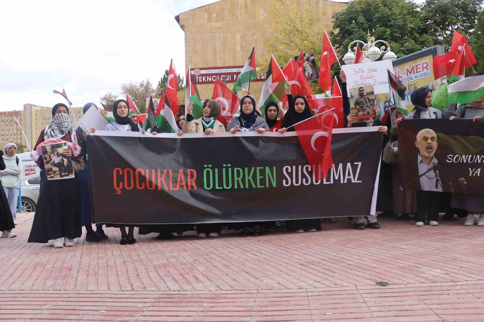 SC&Uuml; &ouml;ğrencileri Gazze i&ccedil;in y&uuml;r&uuml;d&uuml;
