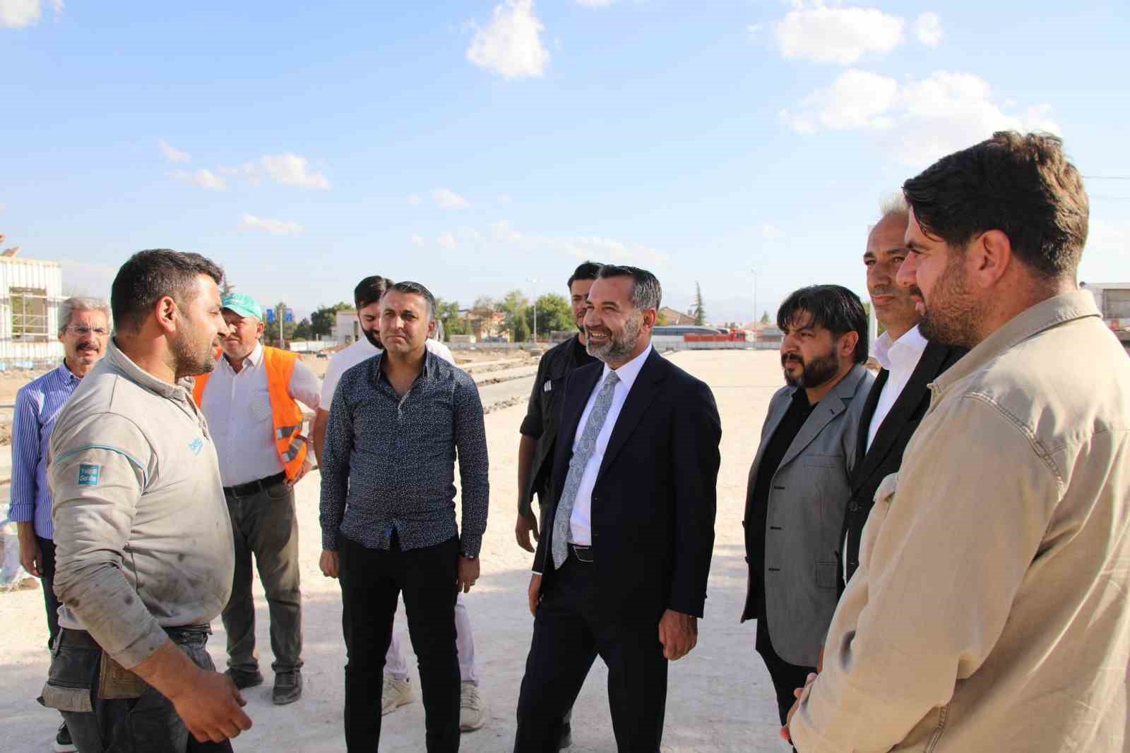 Başkan Şerifoğulları Doğu Park&rsquo;ta incelemelerde bulundu
