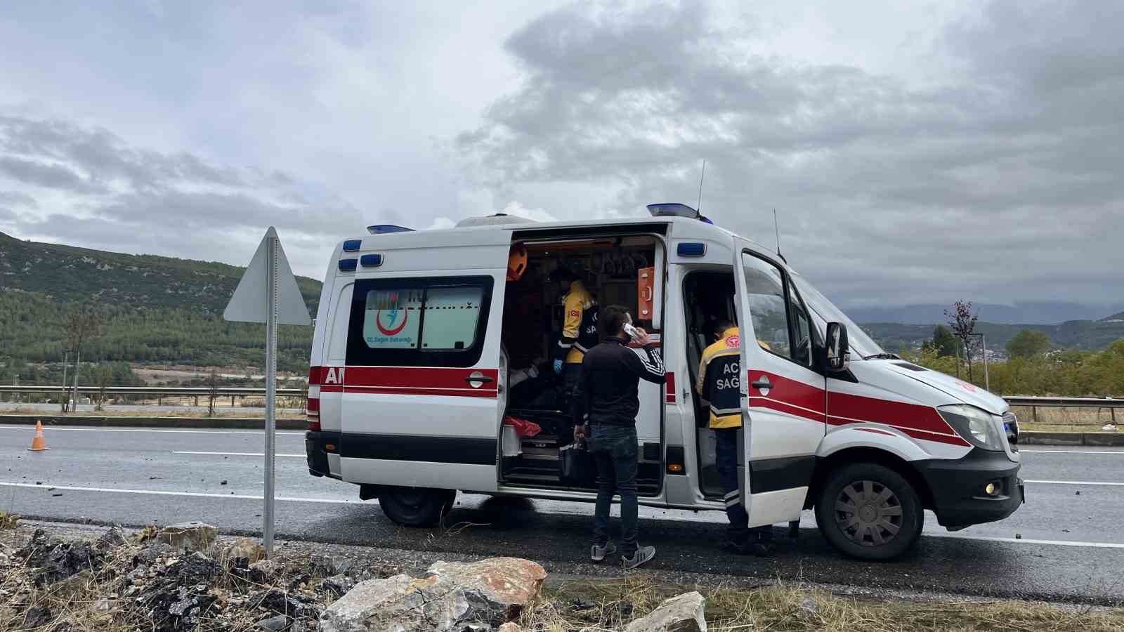 Muğla çevre yolunda yağış kazaya sebep oldu: 1 yaralı