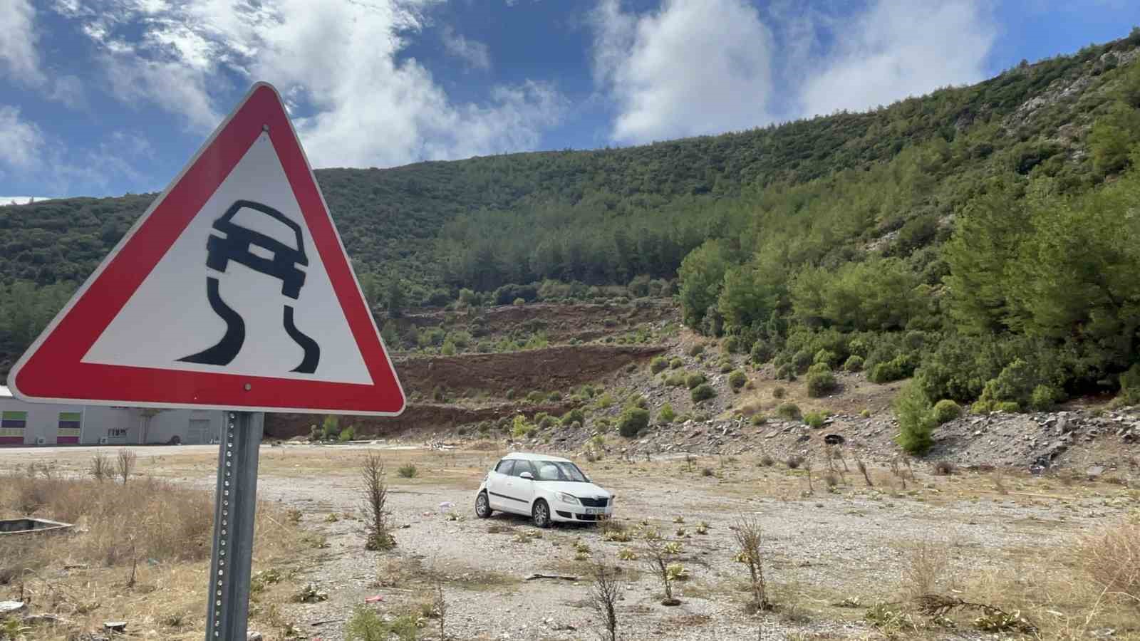 Muğla çevre yolunda yağış kazaya sebep oldu: 1 yaralı