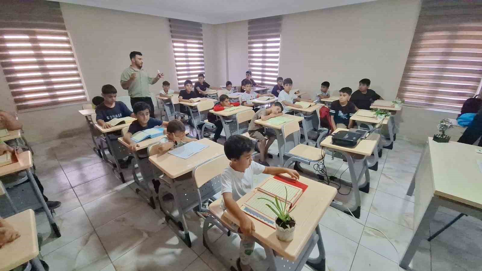 Şanlıurfa&rsquo;da gen&ccedil;ler k&uuml;lt&uuml;r ve sanat etkinliklerinde buluşuyor
