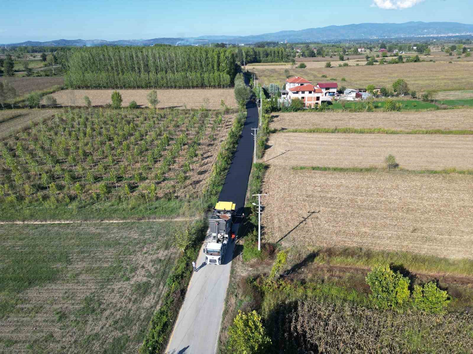 Akyazı’nın iki önemli güzergahı yeni bir yüze kavuştu