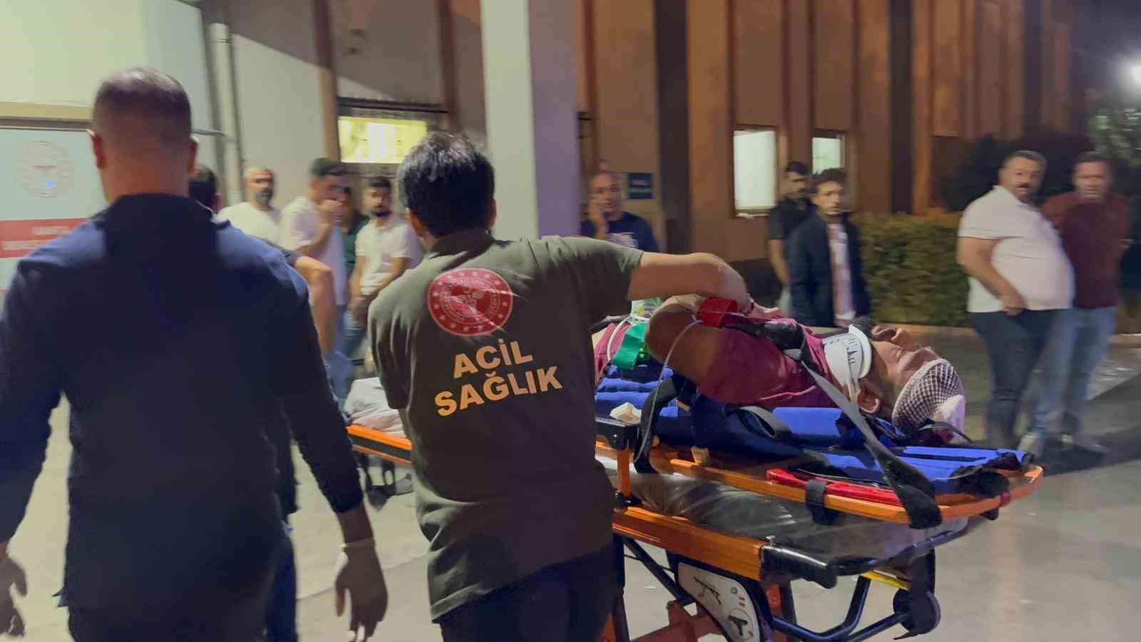 Kontrolden çıkan otomobil şarampole yuvarlandı: 2 ağır yaralı