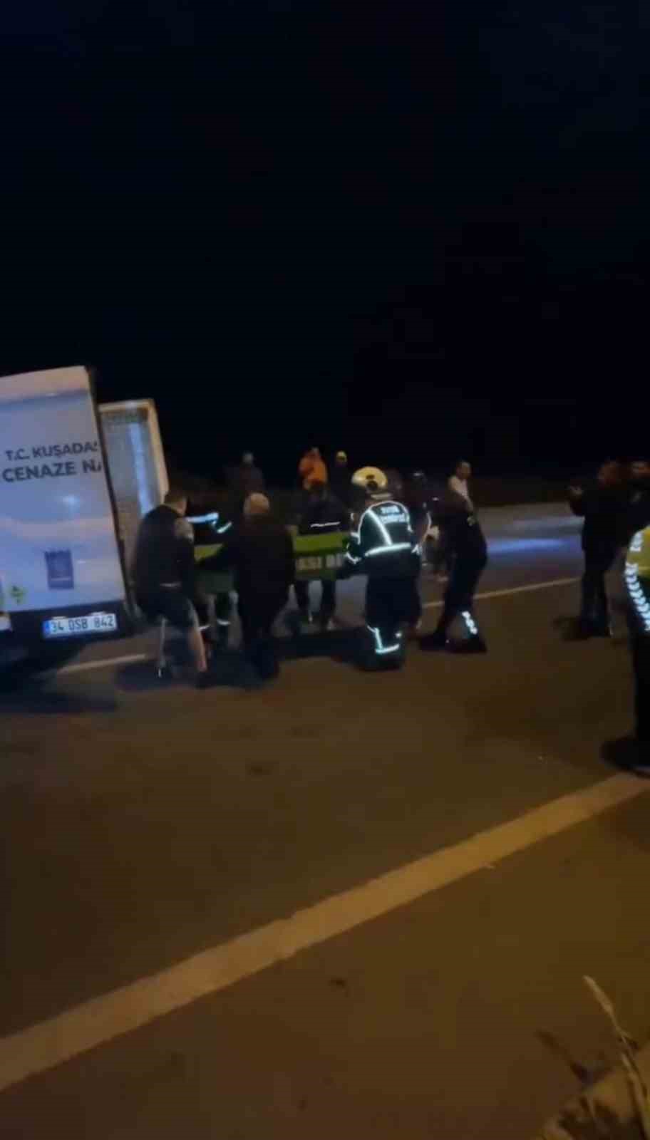 Otomobil, yol temizliği yapan belediye aracına çarptı: 1 ölü