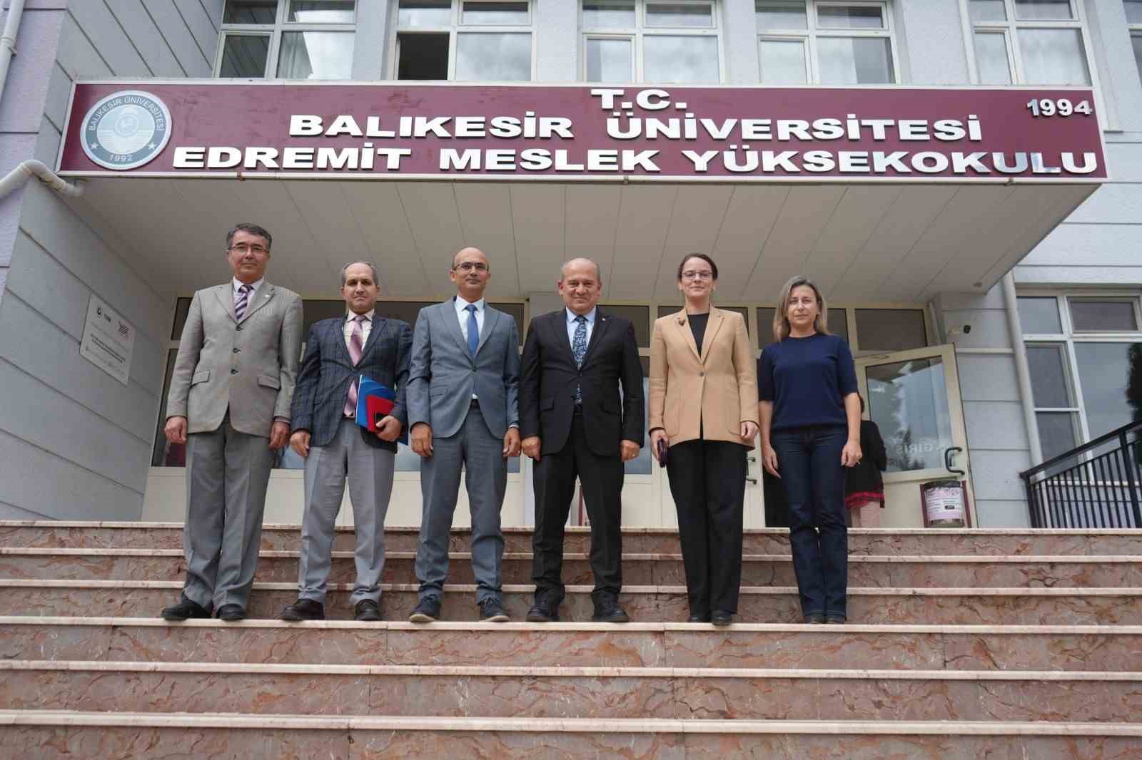 Balıkesir &Uuml;niversitesi Edremit MYO&rsquo;da a&ccedil;ılış dersi ger&ccedil;ekleştirildi
