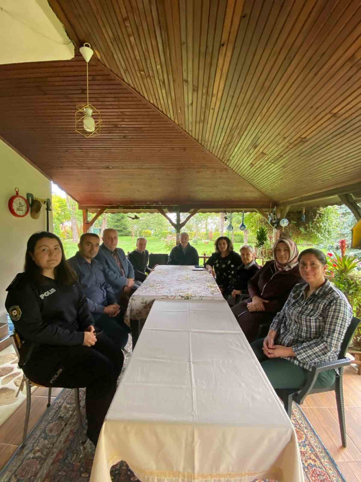 15 Temmuz şehidinin ailesine ziyaret