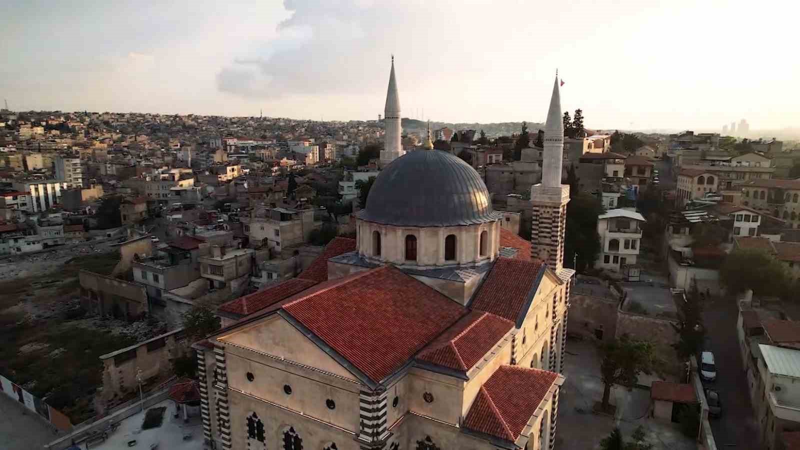Gaziantep’teki tarihi Kurtuluş Camii ihtişamıyla hayran bırakıyor