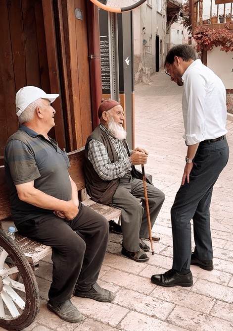 Babasının oğlu, yine gönüllere dokundu