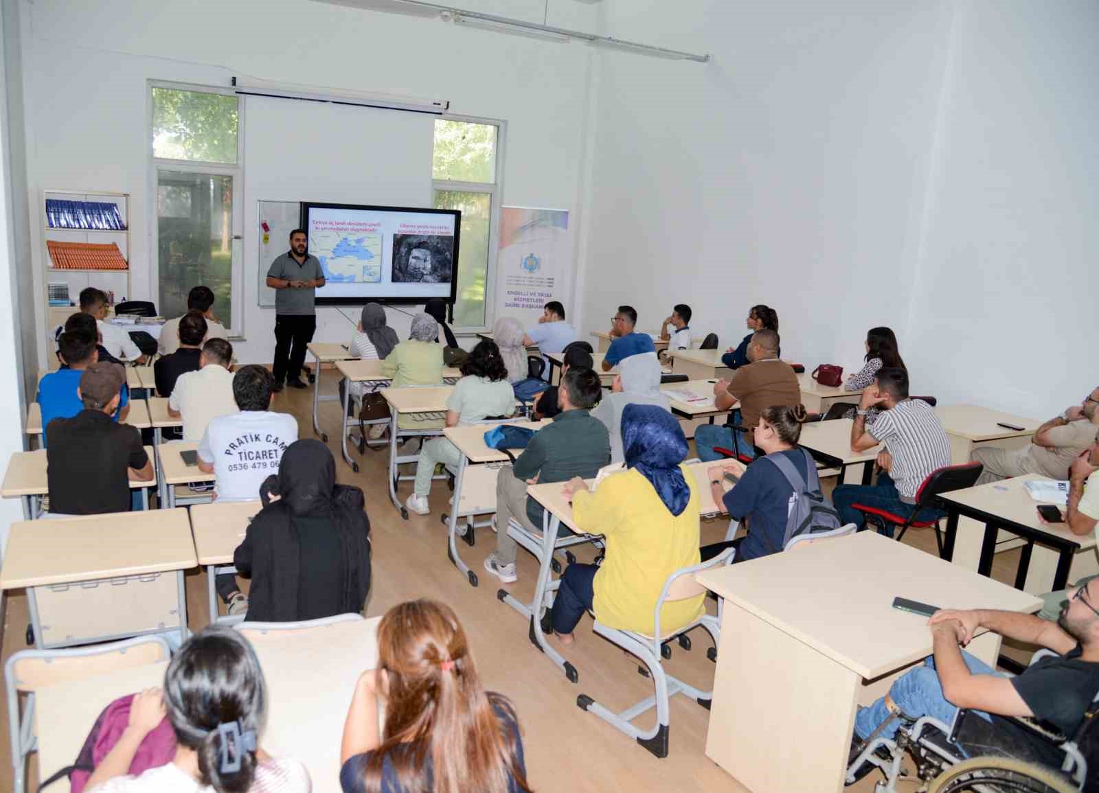 Ücretsiz e-KPSS kursunda eğitimler başladı