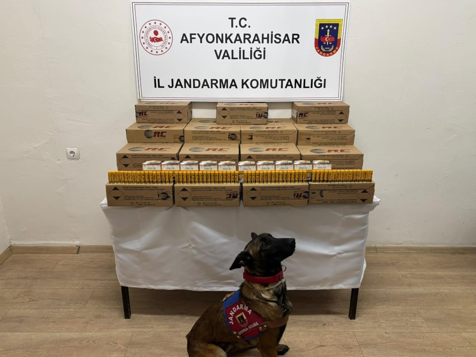 Jandarma 10 bin adet kaçak av tüfeği mermisi ele geçirdi