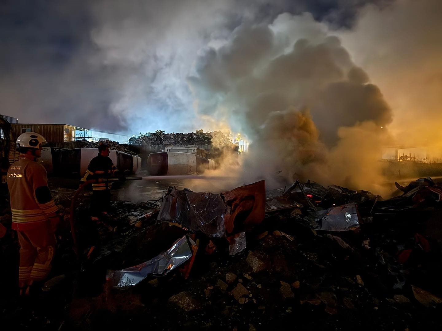 Antakya&rsquo;da hurdalık yangını
