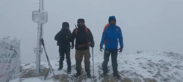 Uludağ’da yılın ilk karını zirvede kutladılar
