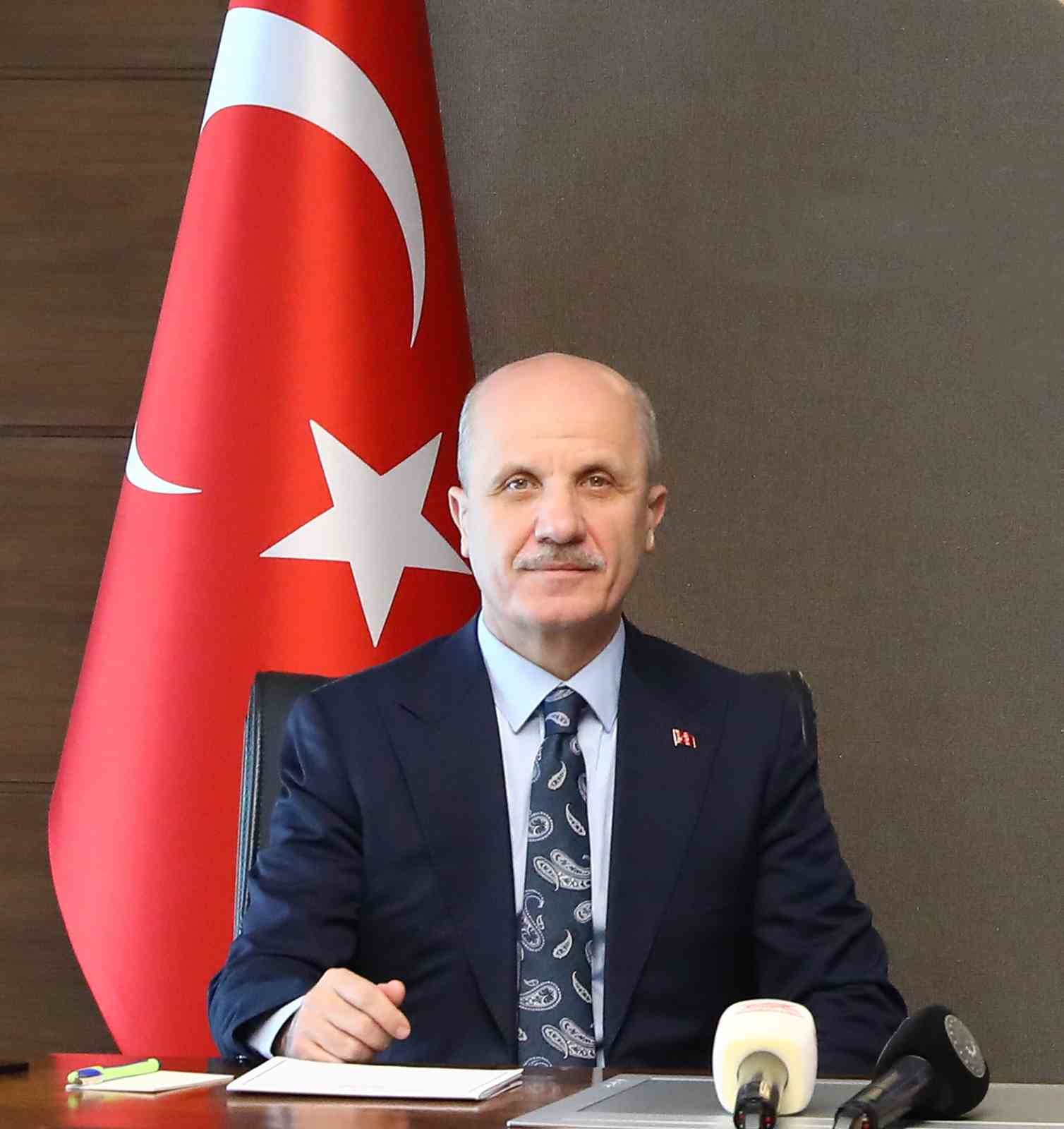 Y&Ouml;K Başkanı &Ouml;zvar: "D&uuml;nyanın en iyi 100 &uuml;niversitesi arasında T&uuml;rk &uuml;niversitelerinin de yer almasını istiyoruz"
