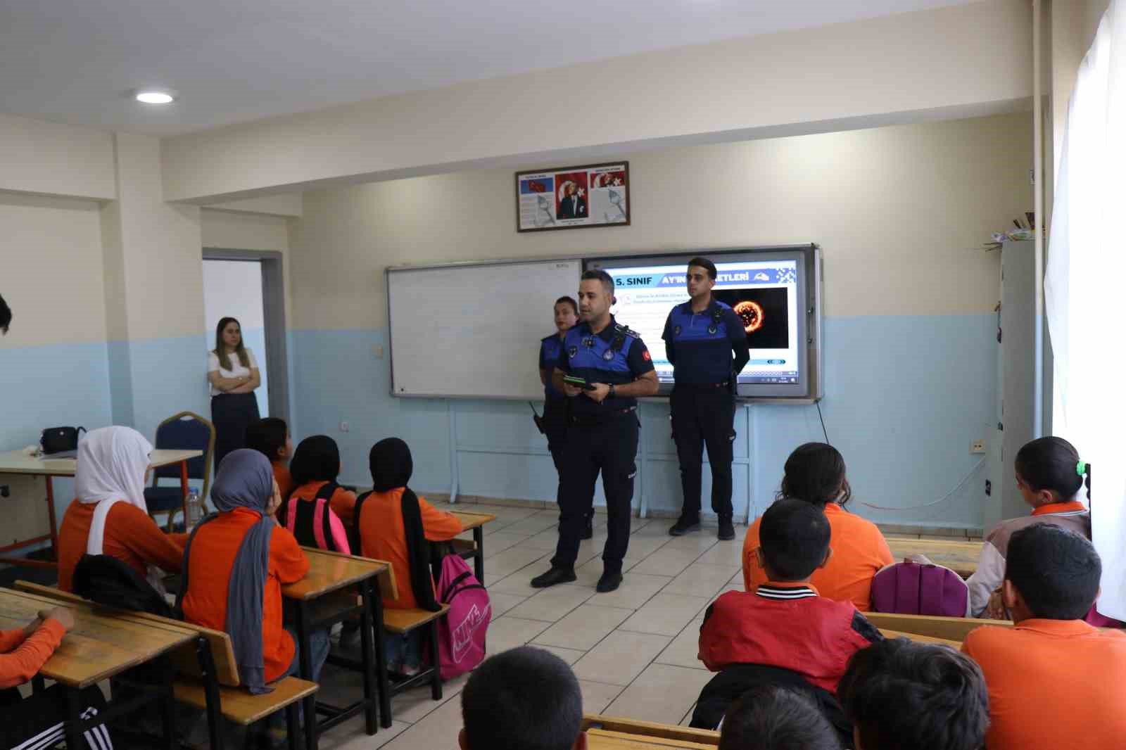 Halileye Belediyesi’nden öğrencilere ‘Bilinçli Tüketici’ semineri