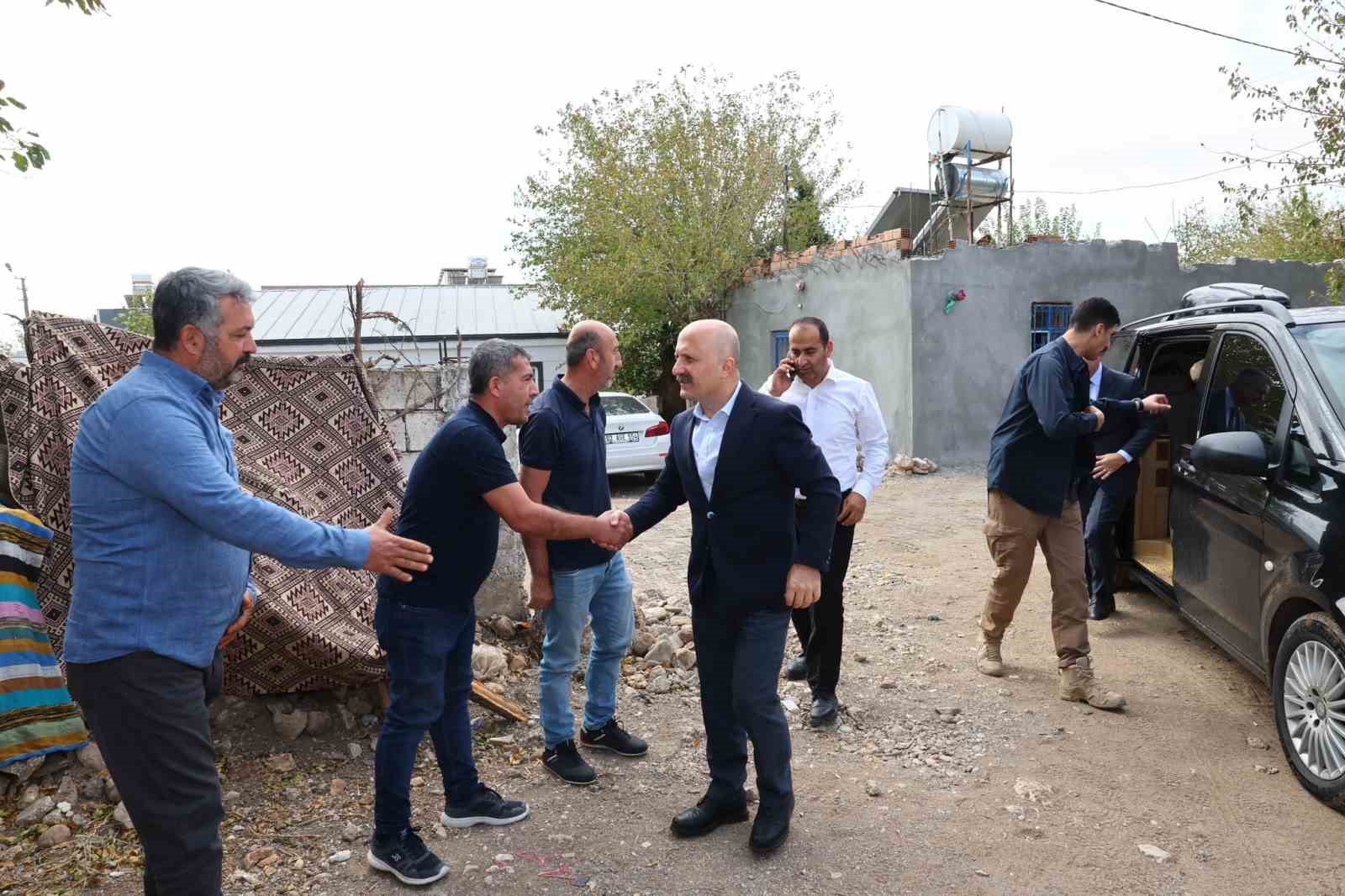 Vali Osman Varol, köy evlerini ziyaret etti