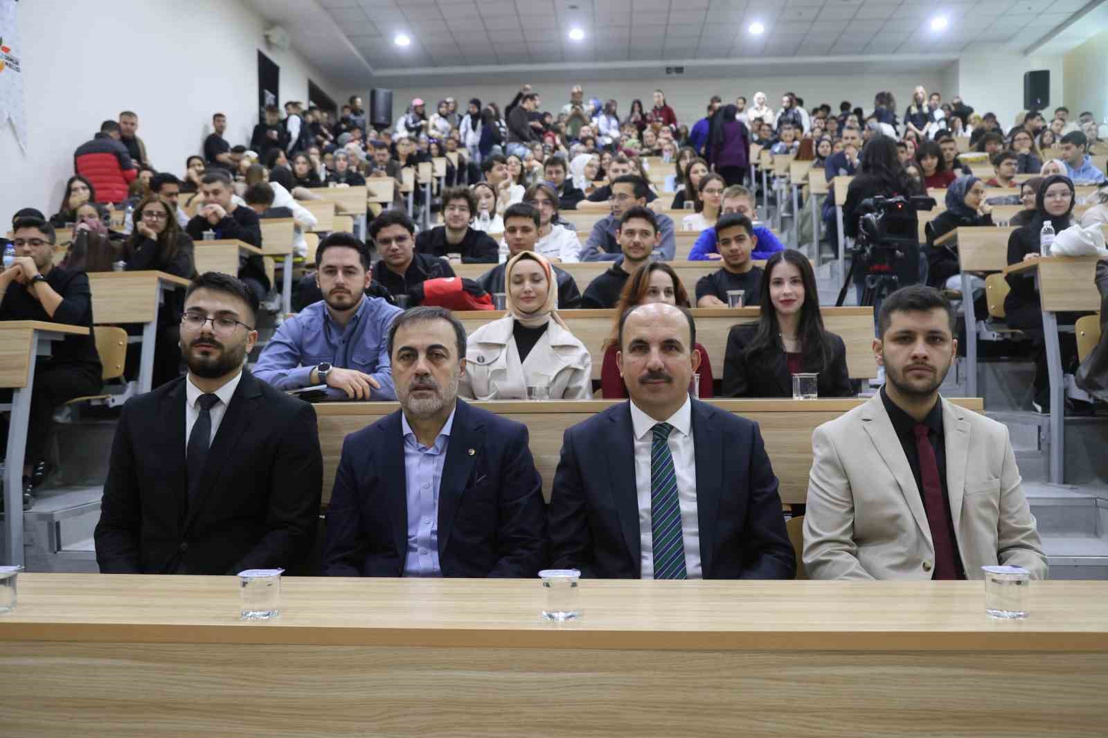 Başkan Altay gençleri boykot konusunda duyarlı olmaya çağırdı